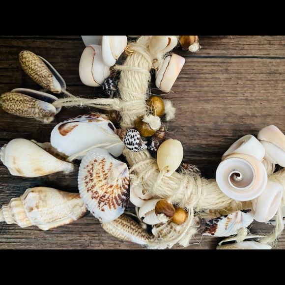 Seashell necklace - Picture 3 of 4